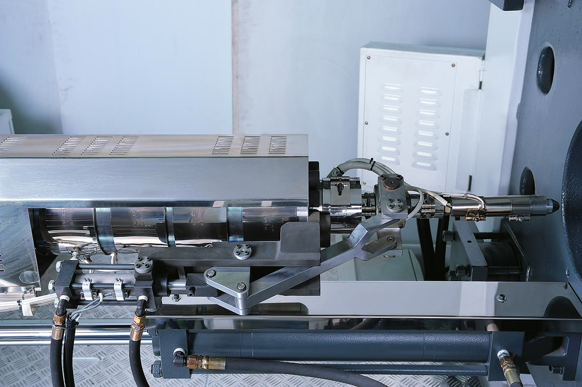 Diagonal Hydraulic Cylinders : 4-3-4-3 Toggle Plate Assembly
